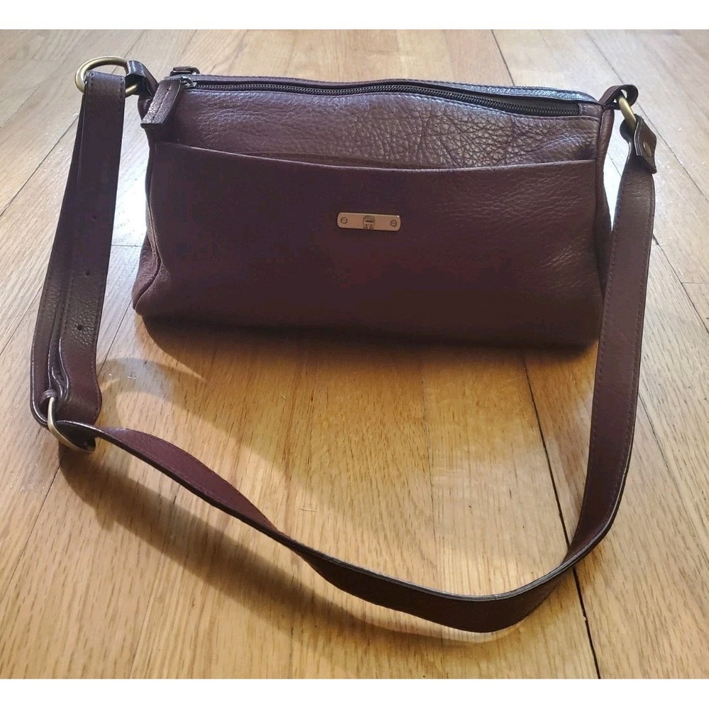 Etienne Aigner Vintage Classic Dark Burgundy Leatherโ Shoulder Bag